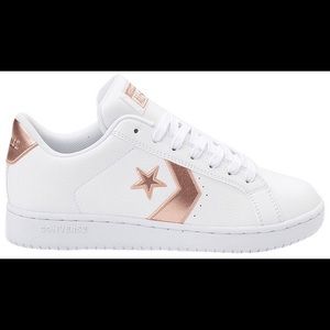 New in Box Converse EV3 White/Rose Gold size 7.5